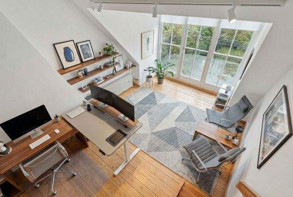 Arbeitszimmer [KI-optimiertes Foto]