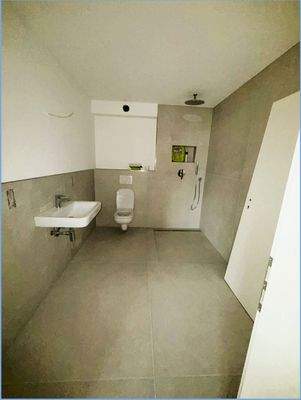 Duschbad im EG