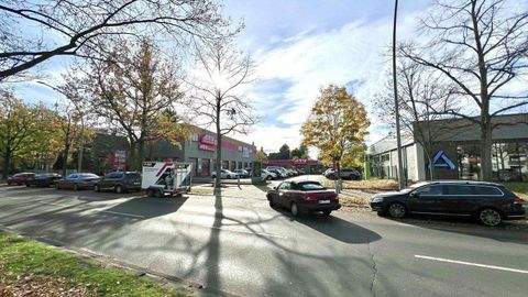 Berlin Halle, Berlin Hallenfläche