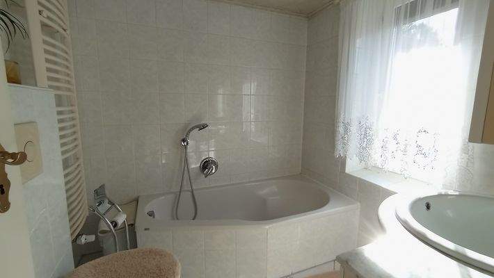 Badezimmer EG