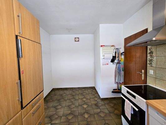 Platz für Stehtisch o.ä. (Küche)