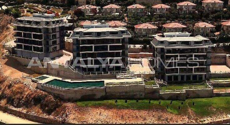 Sea View Apartments in Complex with Swimming Pool in Alanya