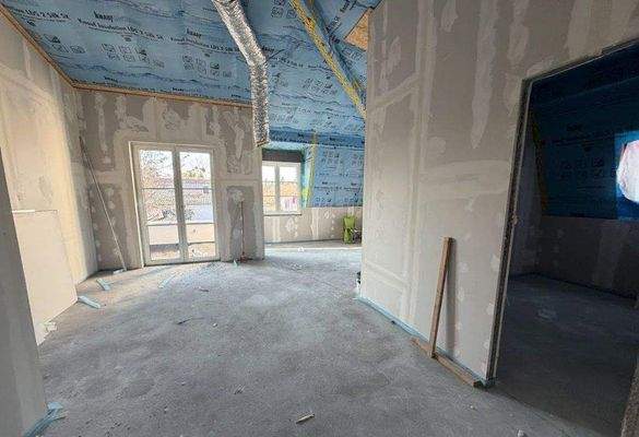 Wohnung mit Blick Richtung Balkon