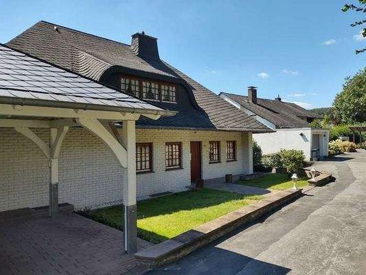 Gebäudeansicht 4.jpg