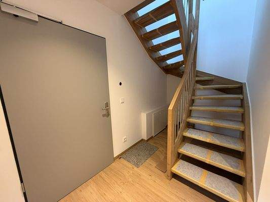 verkauft: fertiggestelltes Treppenhaus in der Anlage