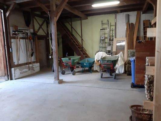 EG Scheune mit Aufgang ins Heulager