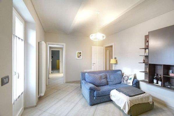 elegantes Haus im Zentrum von Canale –  Piemont