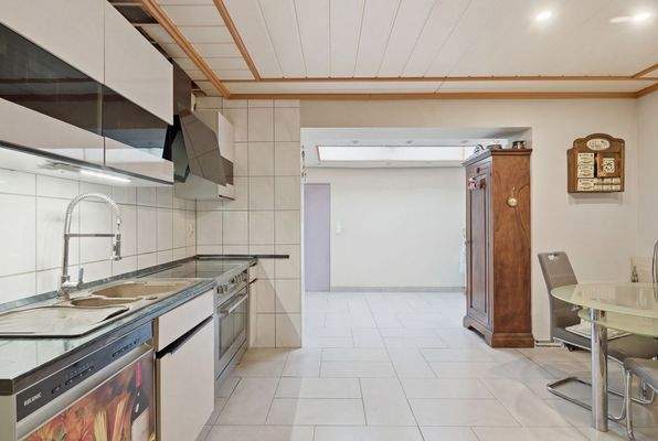 Praktischer Küchenbereich im EG