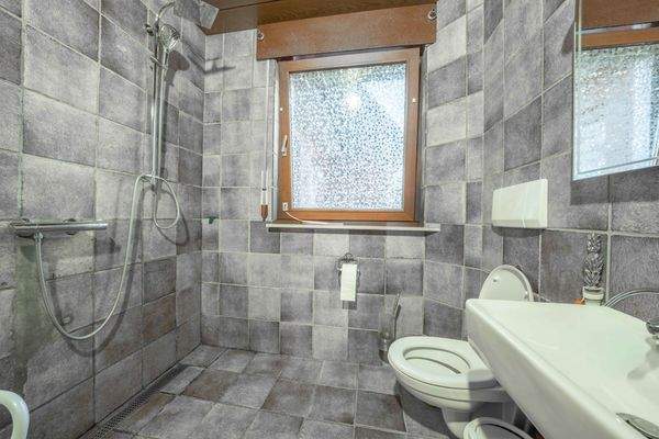 DI - Forbes Global Properties