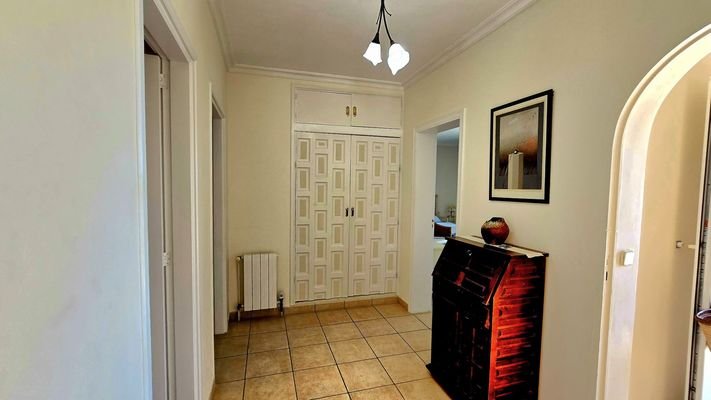 room-15883-rhb4m.jpg