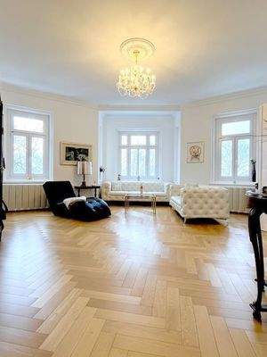 Wohnzimmer 1. OG rechte Wohnung