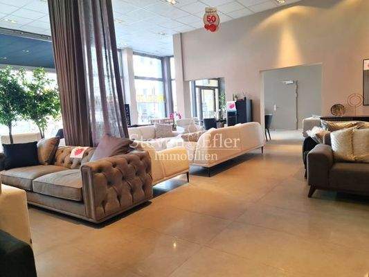 Ausstellung im Erdgeschoss