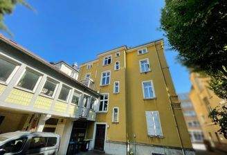 Haus-Gießen-Bahnhofstraße 44-50067-Außenansicht hi