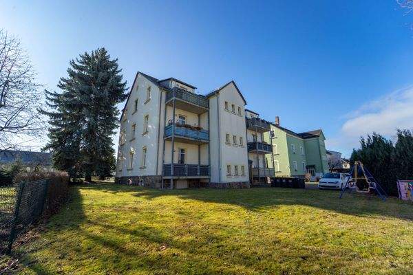 Hausansicht vom Garten 3