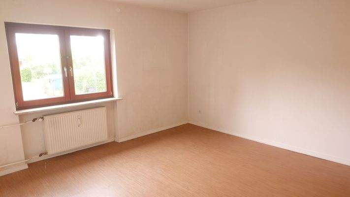 PIA - E EG links - Schlafzimmer 2.jpg