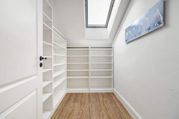 Schuhschrank / potenzielle Garderobe