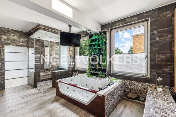 EV - Badezimmer mit Wellnessausstattung