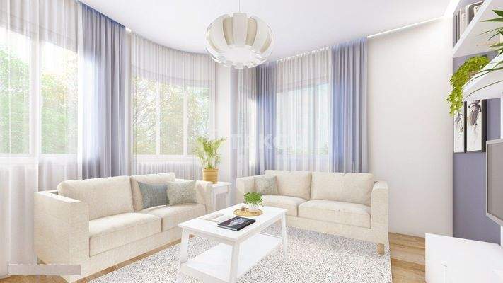 Furnished Building Near the Sea and Tram Stop in Balat İstanbul