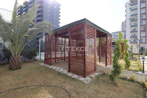 Apartments in a Complex with Swimming Pools in Mersin