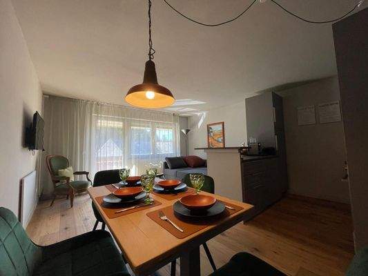 Ess- und Wohnzimmer.jpeg