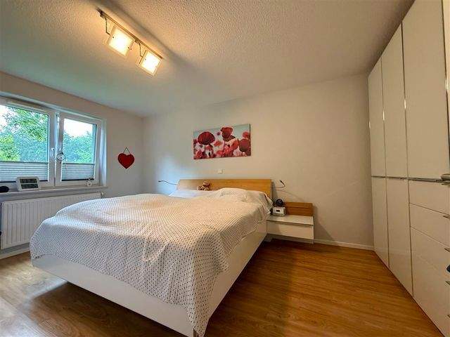 Moderne 4-Zimmer-Wohnung mit großzügigem Balkon und TG-Stellplatz // Schulenhof, Molfsee - Photo 1