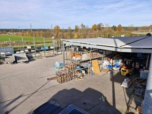 Außenlager überdacht