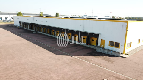 Hermsdorf Halle, Hermsdorf Hallenfläche