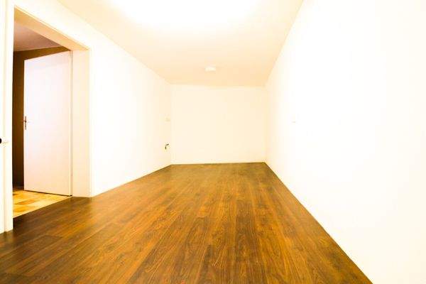 ausgebauter Keller - auch als Büro, Hobbyraum oder