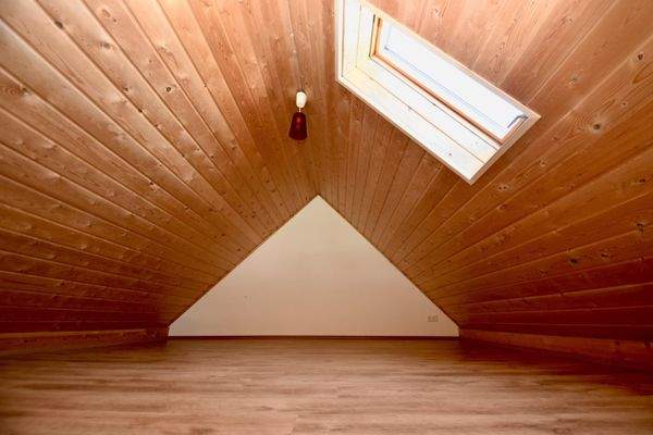 Schlafbereich im Spitzboden