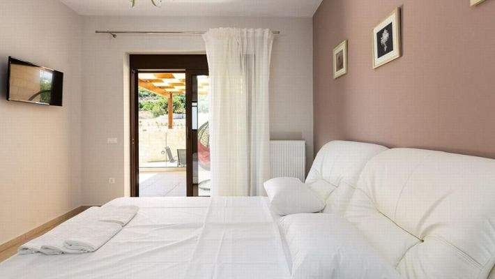 Kreta, Almyrida: Steinvilla mit privatem Pool zu verkaufen