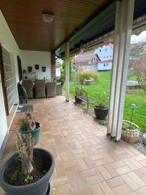 Terrasse, Garten und Eingang