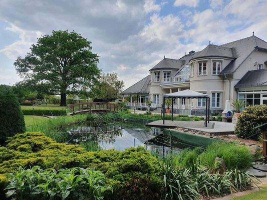 Rückansicht mit Garten