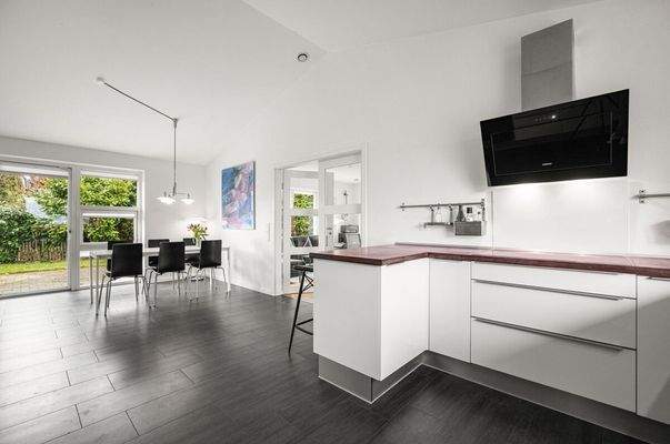 Küche mit Essbereich