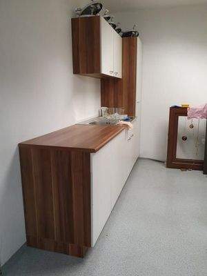 UG: Abstellraum mit Küche