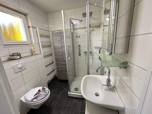 2025-11-21_15-08-20_464