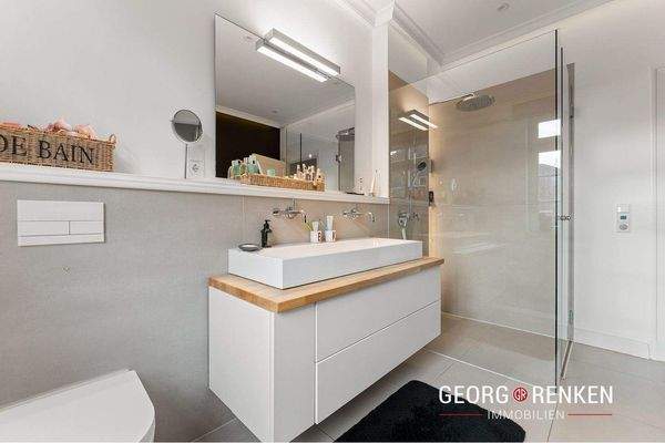 32.) EFH/Villa OG | Badezimmer, Dusche