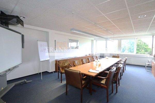 M2438 Konferrenzraum