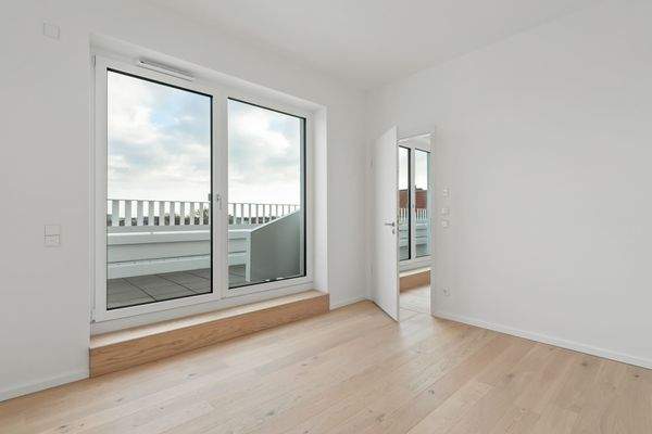 Lichtdurchflutete Dachgeschosswohnung mit Dachterrasse in Neukölln! WE 39