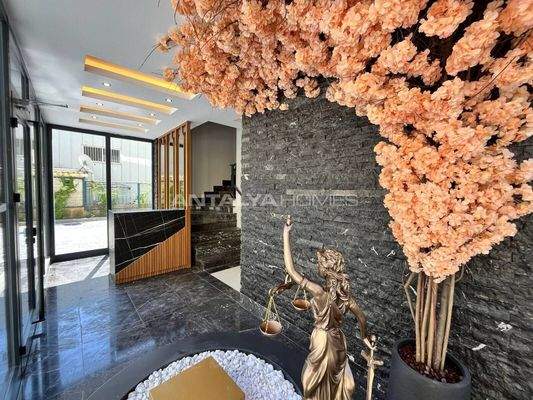 Spacious Offices in an Advantageous Location in Alanya Center