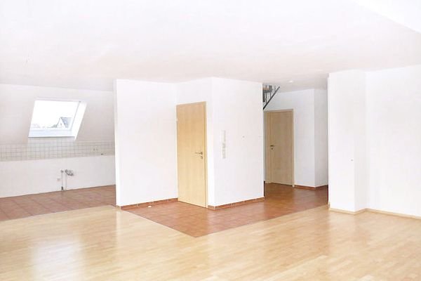 Eingang-Wohnen-Küche