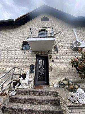 Außenansicht_Eingang