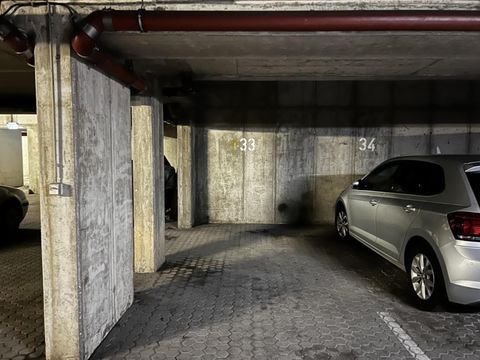 Regensburg Garage, Regensburg Stellplatz