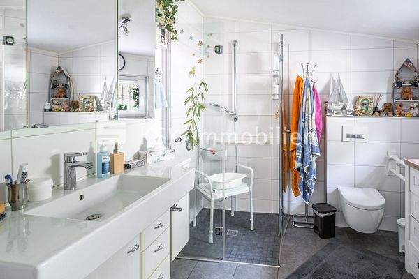 Badezimmer Erdgeschoss