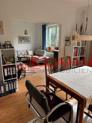 großzügig und offen