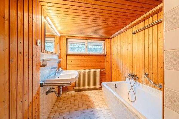 BADEZIMMER UG!