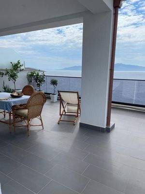 top penthhouse frontline Saranda (36).jpeg