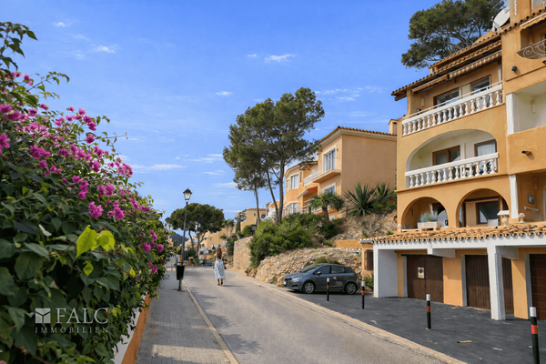 Gebäude Aussenansicht