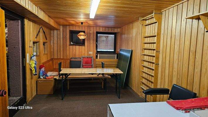 36 Partyraum im Keller