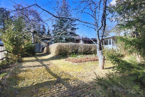 Blick in das Grundstück