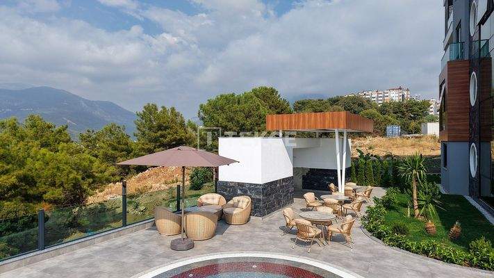 Seaview Apartments with Communal Pool in Alanya Kestel